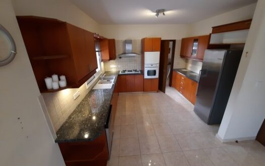 Detached house for rent – 3 bedrooms in Kolossi