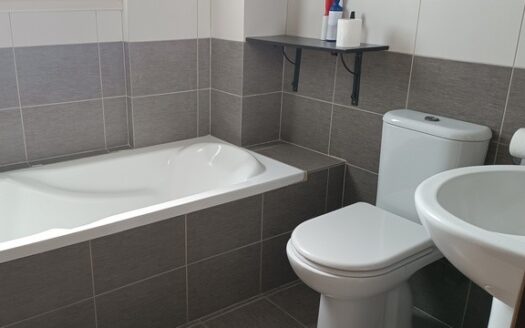 One bedroom apartment in Zakaki with electrical appliances