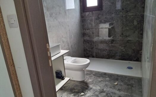 Brand new 2 bedroom Penthouse with huge verandas