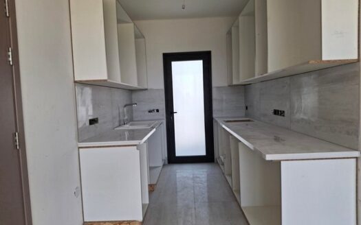 Brand new 2 bedroom Penthouse with huge verandas Panthea
