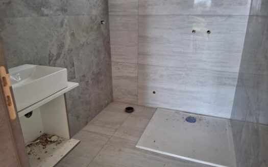 Brand new 2 bedroom Penthouse with huge verandas Panthea