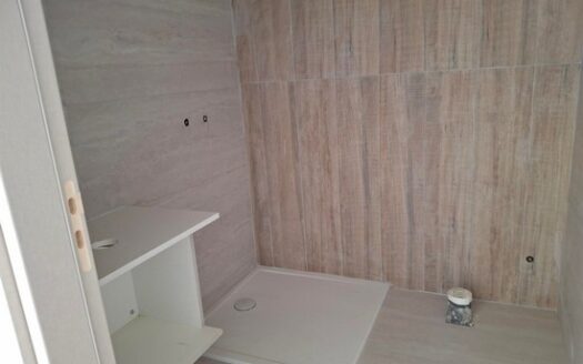 Brand new 1 bedroom apartment with huge veranda