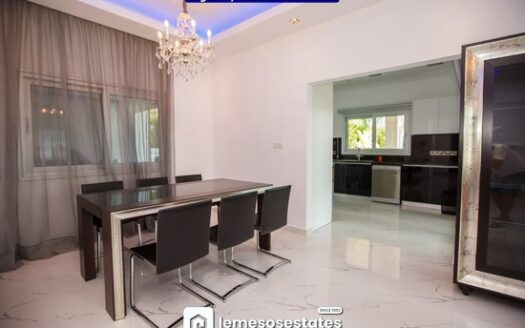 Modern 4-Bedroom Villa in Agios Tychon – Prime Coastal Living