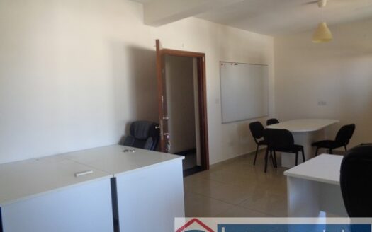 Furnished office 60m2 in Commercial building