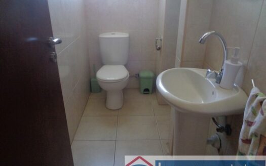 Furnished office 60m2 in Commercial building