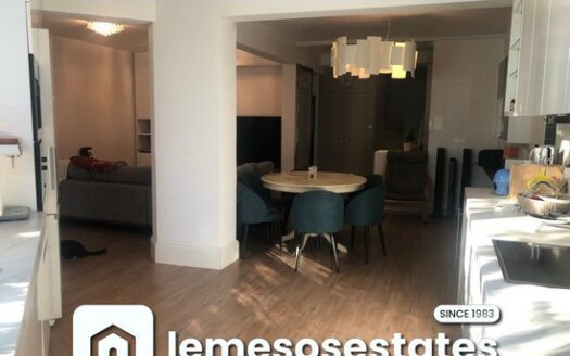 3 BEDROOM DUPLEX APARTMENT WITH COMMUNAL 5 MINUTES WALK TO THE SEA