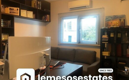 3 BEDROOM DUPLEX APARTMENT WITH COMMUNAL 5 MINUTES WALK TO THE SEA