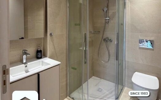 Stunning one bedroom apartment fiully furnished  with communal pool