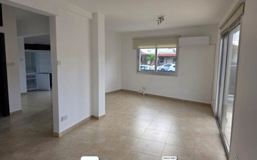 Ground floor semi-detached house with 3 bedrooms in Mesa Geitonia