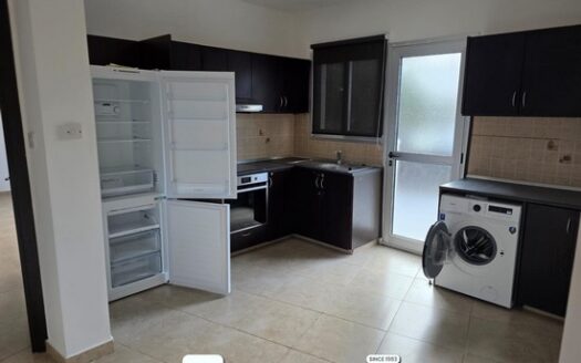 Ground floor semi-detached house with 3 bedrooms in Mesa Geitonia