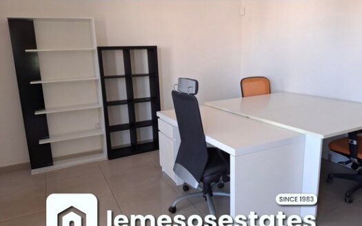 Furnished office 60m2 in Commercial building