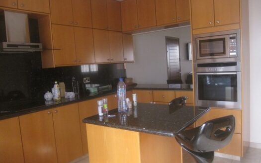 3 Bedroom apartment with large impressive living room