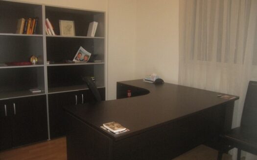 3 Bedroom apartment with large impressive living room