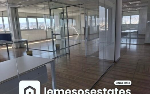 whole floor office 1000m2 with easy access to the highway