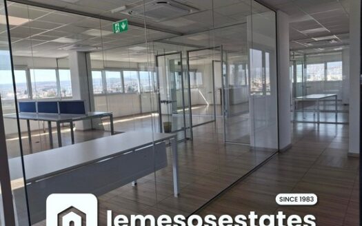 whole floor office 1000m2 with easy access to the highway