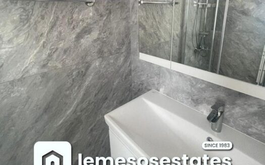 Spacious 2 bedroom apartment with underfloor heating and furnished