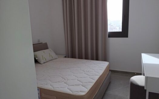 Modern 1 bedroom apartment furnished with underfloor heating