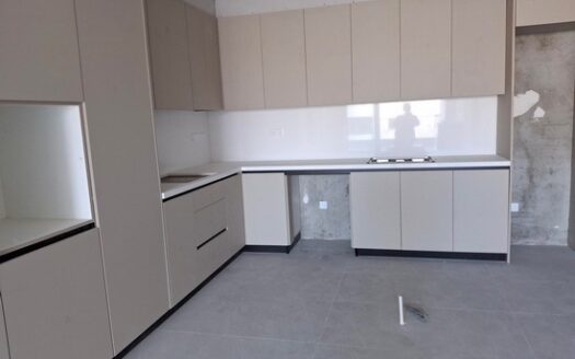 Stunning 3 bedroom city Penthouse with photovoltaics and roof garden