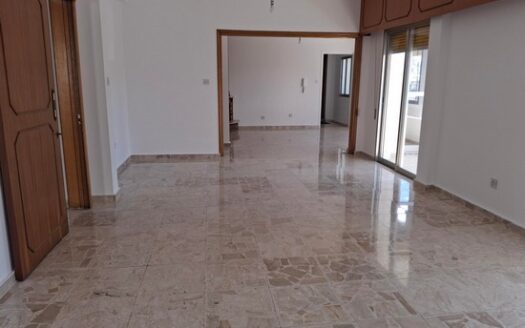 Spacious 3 Bedroom upper floor house in Petrou & Pavlou