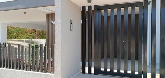 Modern 1 bedroom apartment unfurnished