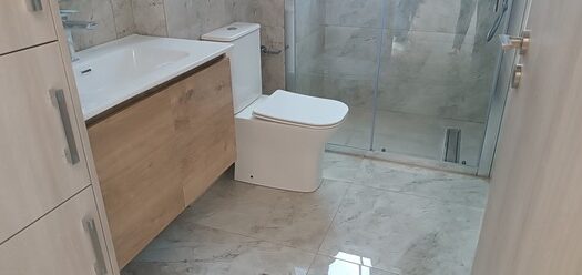 Modern 1 bedroom apartment unfurnished