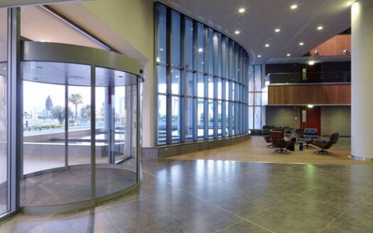 583m2 office in luxury building with 	Gym & wellness facilities for office staff