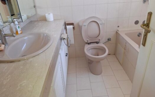 4 bedroom (3+1) unfurnished house near Tsirio