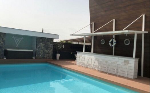 7 Bedroom villa with private pool, gym and fully furnished