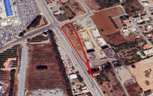 Residential plot in Zakaki