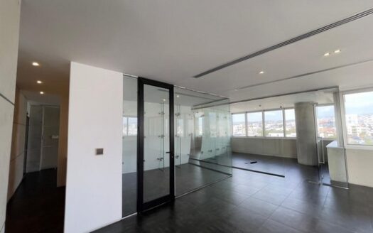 High tech Stunning office 176m2, stunning design, prime location