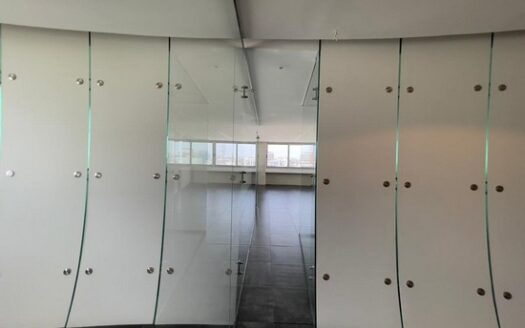 High tech Stunning office 176m2, stunning design, prime location
