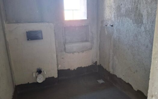 New 2 bedroom apartment small building with Photovotaic panels