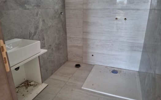 Brand new 2 bedroom Penthouse with huge verandas Panthea