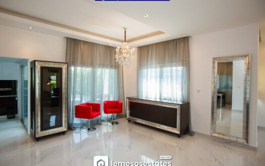 Modern 4-Bedroom Villa in Agios Tychon – Prime Coastal Living