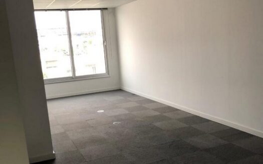 Hi Tech and Modern 400mtrs Office with Raised Floor and Many extras