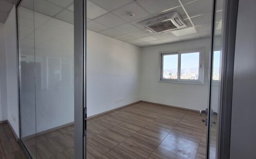 whole floor office 1000m2 with easy access to the highway