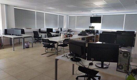 320m2 office area near the New Port