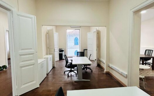 Furnished office 230m2 near the sea